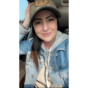 Meet your Posher, Erica